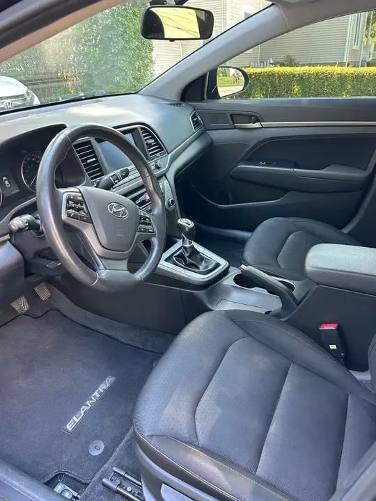 Hyundai Elantra 2018 photo 5