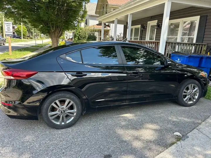 Hyundai Elantra 2018 photo 4