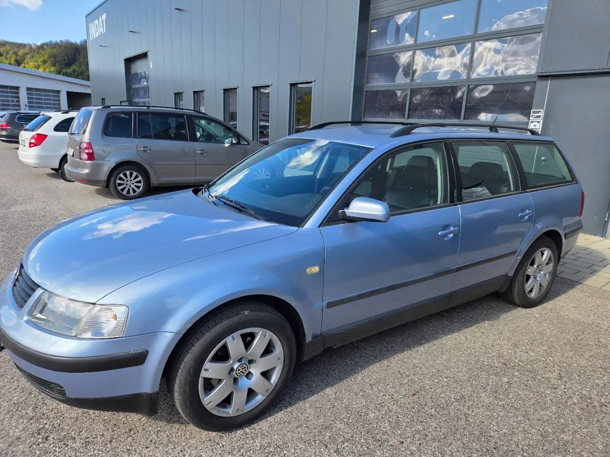 Volkswagen Passat 1999 photo 2