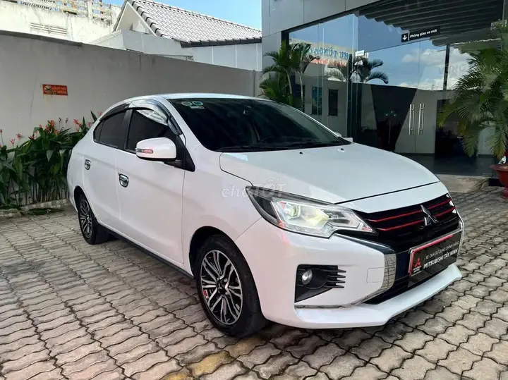 Mitsubishi Attrage 2025 photo 2