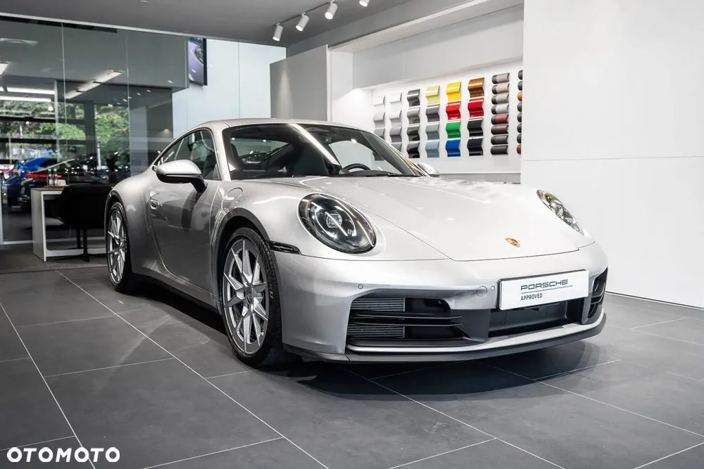 Porsche 911 Carrera 2026 photo 3