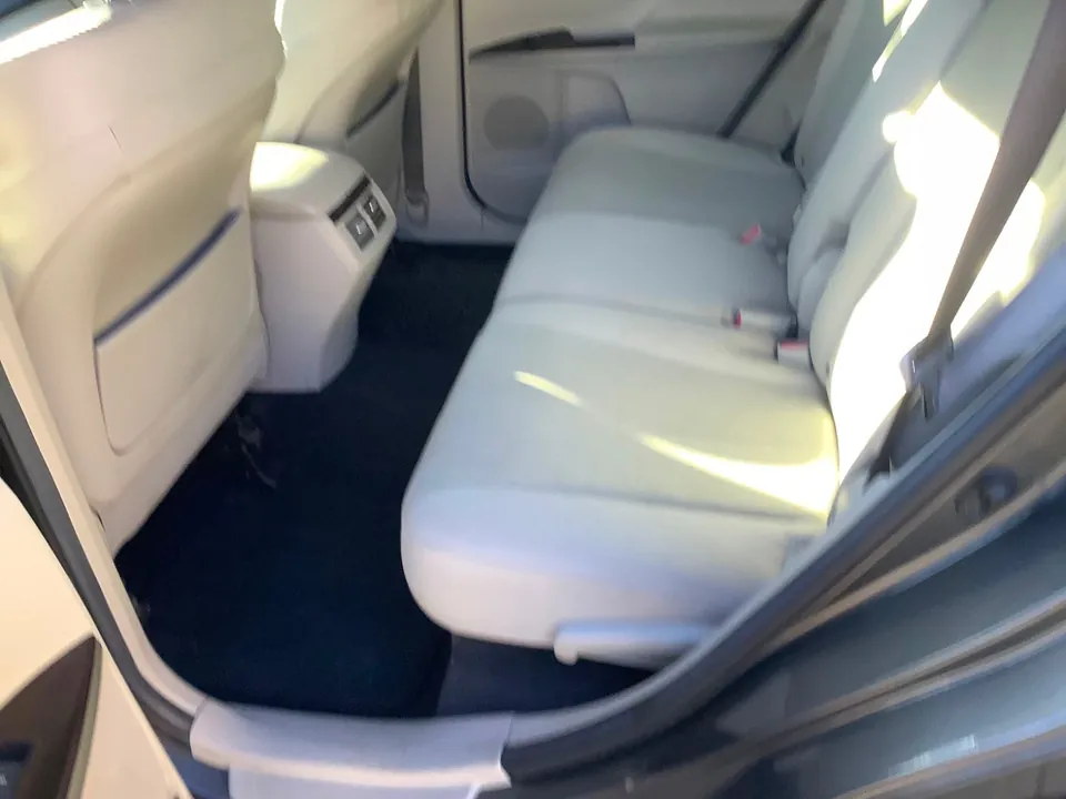 Toyota Venza 2011 photo 3