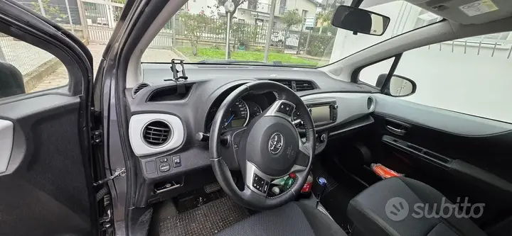 Toyota Yaris 2014 photo 5