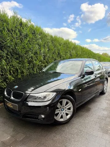 BMW 318I