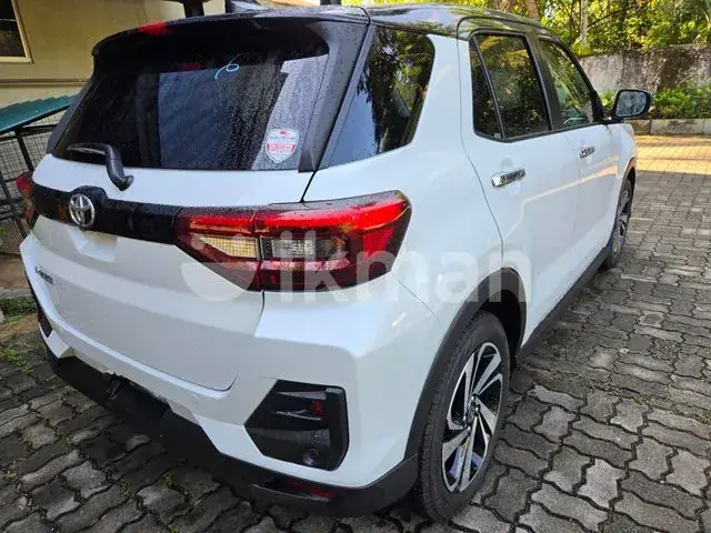 Toyota Raize 2025 photo 5