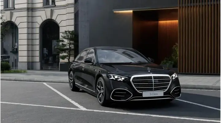 Mercedes-Benz S-Class photo 2