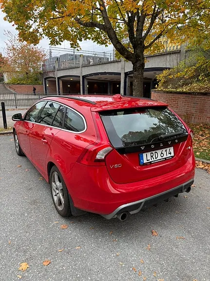 Volvo V60 2011 photo 2