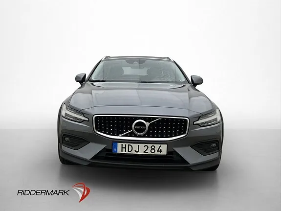 Volvo V60 Cross Country 2021 photo 2