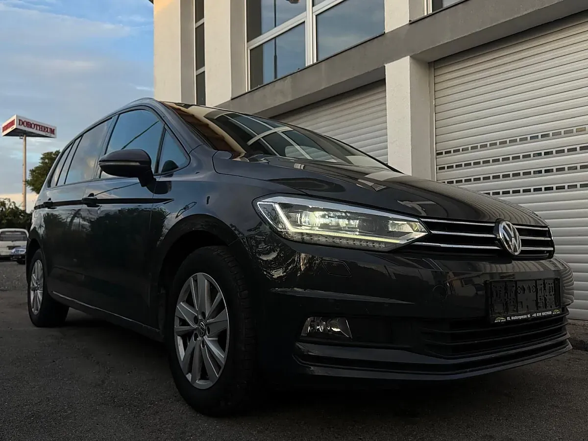 Volkswagen Touran 2019 photo 3