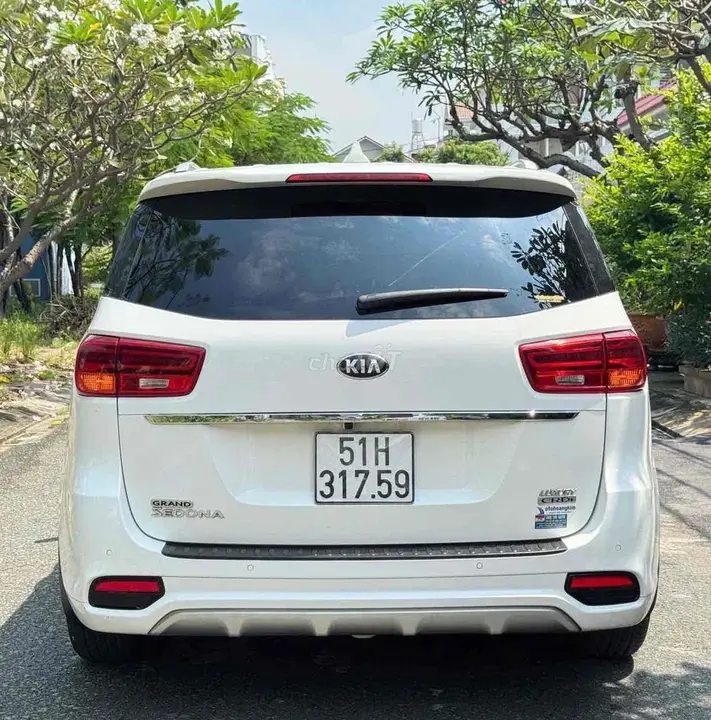 Kia Sedona 2020 photo 4