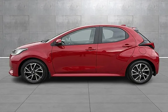Toyota Yaris 2022 photo 2