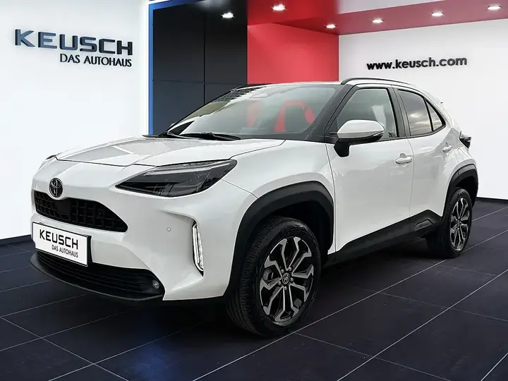 Toyota Yaris Cross 2025 photo 2