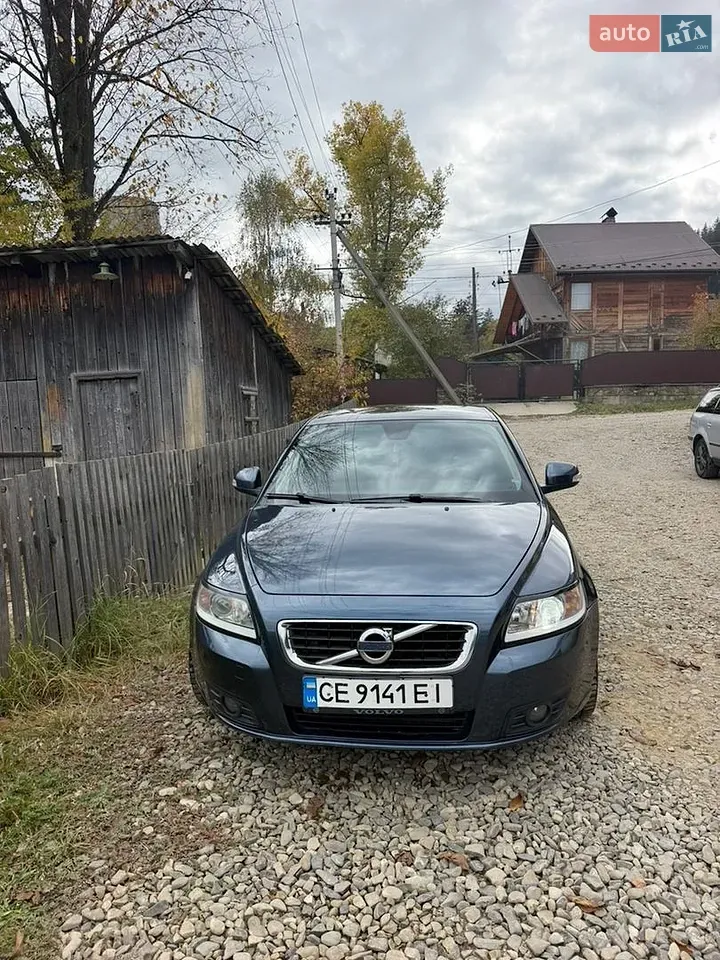 Volvo V50
