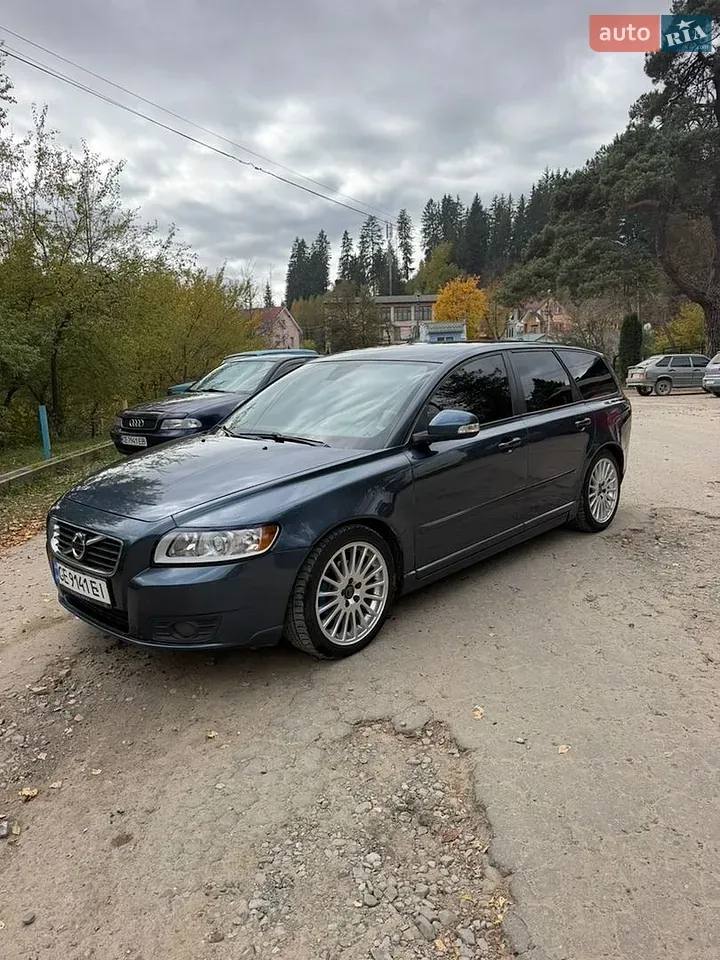 Volvo V50 2010 photo 3