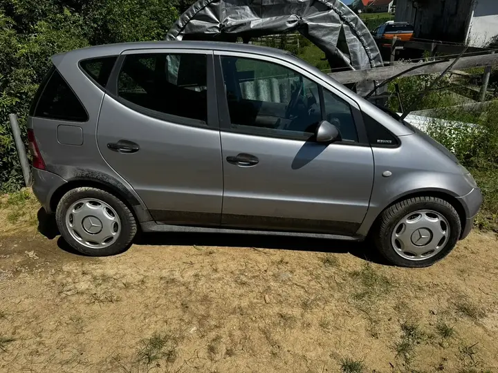 Mercedes-Benz A-Class 2000 photo 2