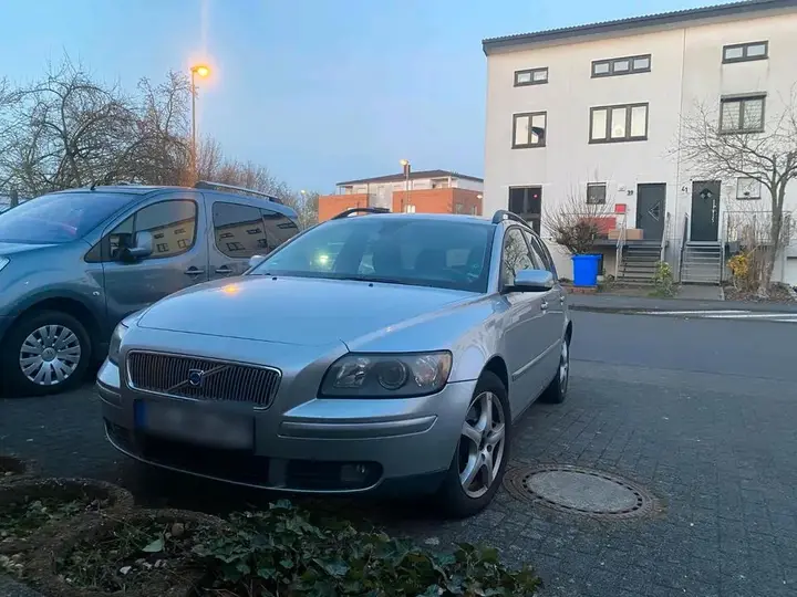 Volvo V50