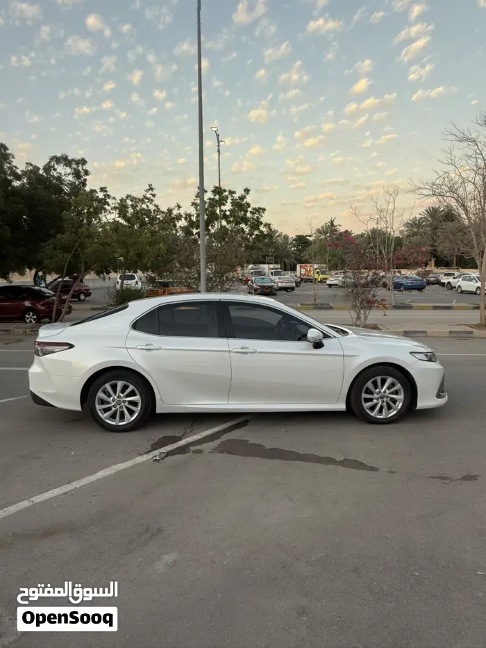 Toyota Camry 2022 photo 4