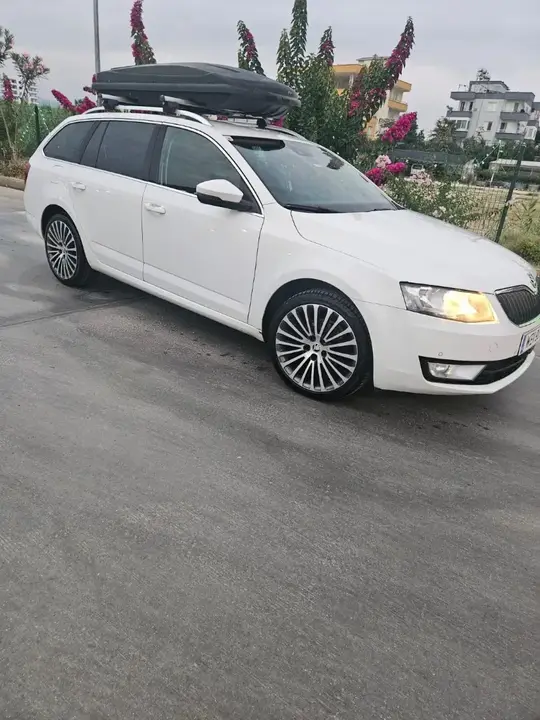 Skoda Octavia 2015 photo 2