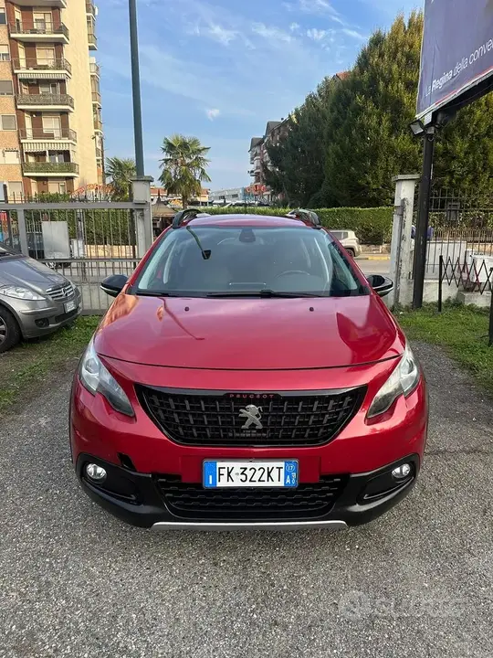 Peugeot 2008 2017 photo 2