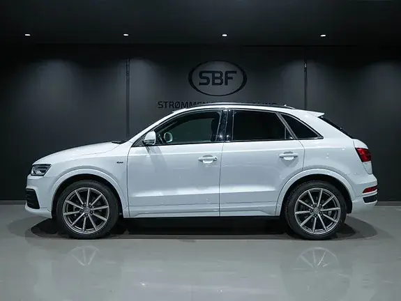Audi Q3 2016 photo 2