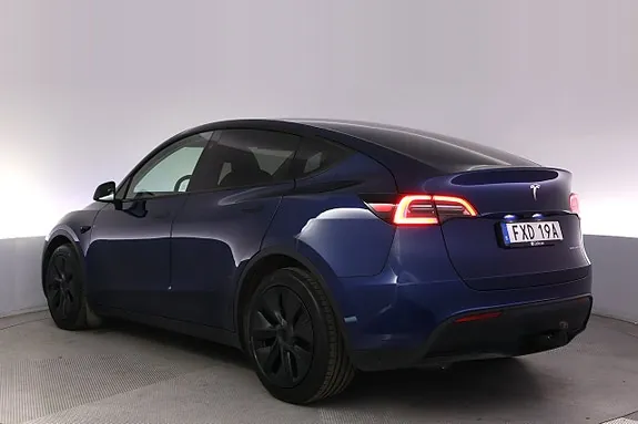 Tesla Model Y 2024 photo 4