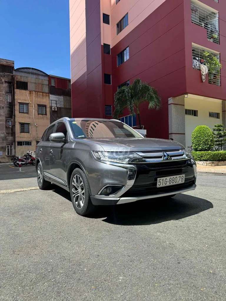 Mitsubishi Outlander 2019 photo 2