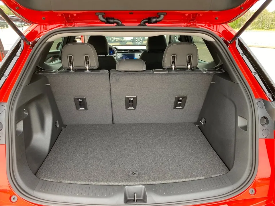 Chevrolet Bolt 2027 photo 5