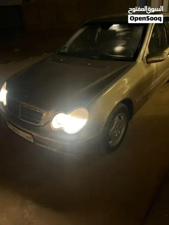 Mercedes-Benz C-Class 2003 photo 2