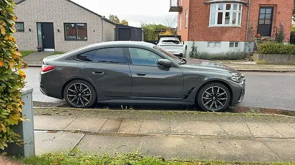 BMW I4 2022 photo 4