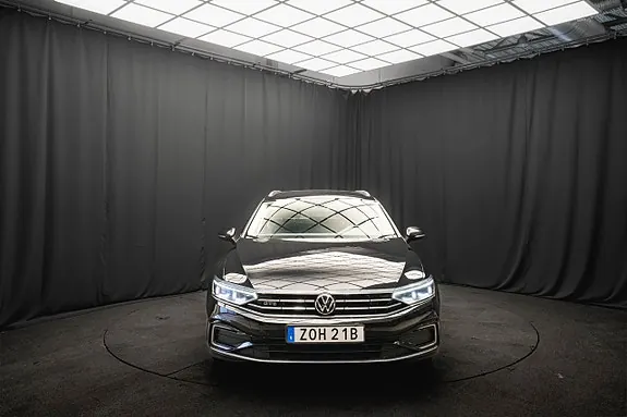 Volkswagen Passat 2022 photo 4