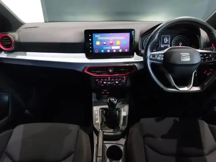 Seat Ibiza 2021 photo 3