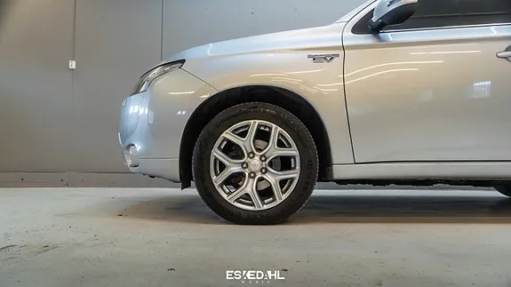 Mitsubishi Outlander 2014 photo 3