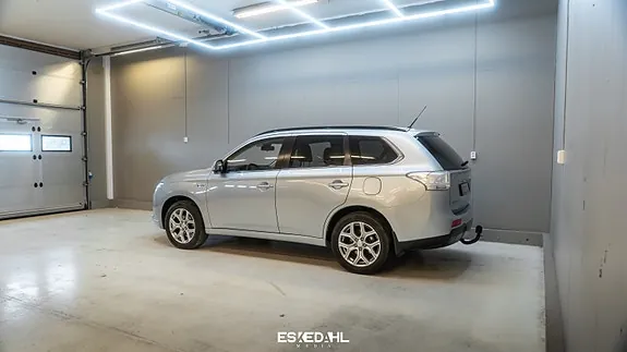 Mitsubishi Outlander 2014 photo 4
