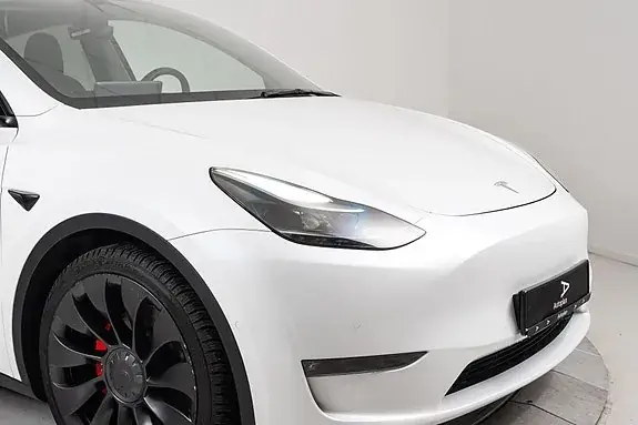 Tesla Model Y 2022 photo 3