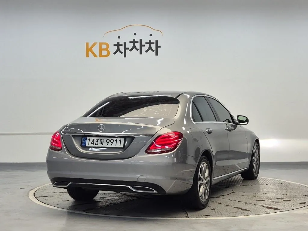 Mercedes-Benz C-Class 2016 photo 3