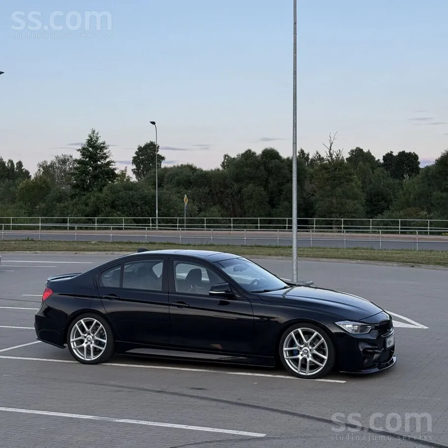 BMW 335 2014 photo 4