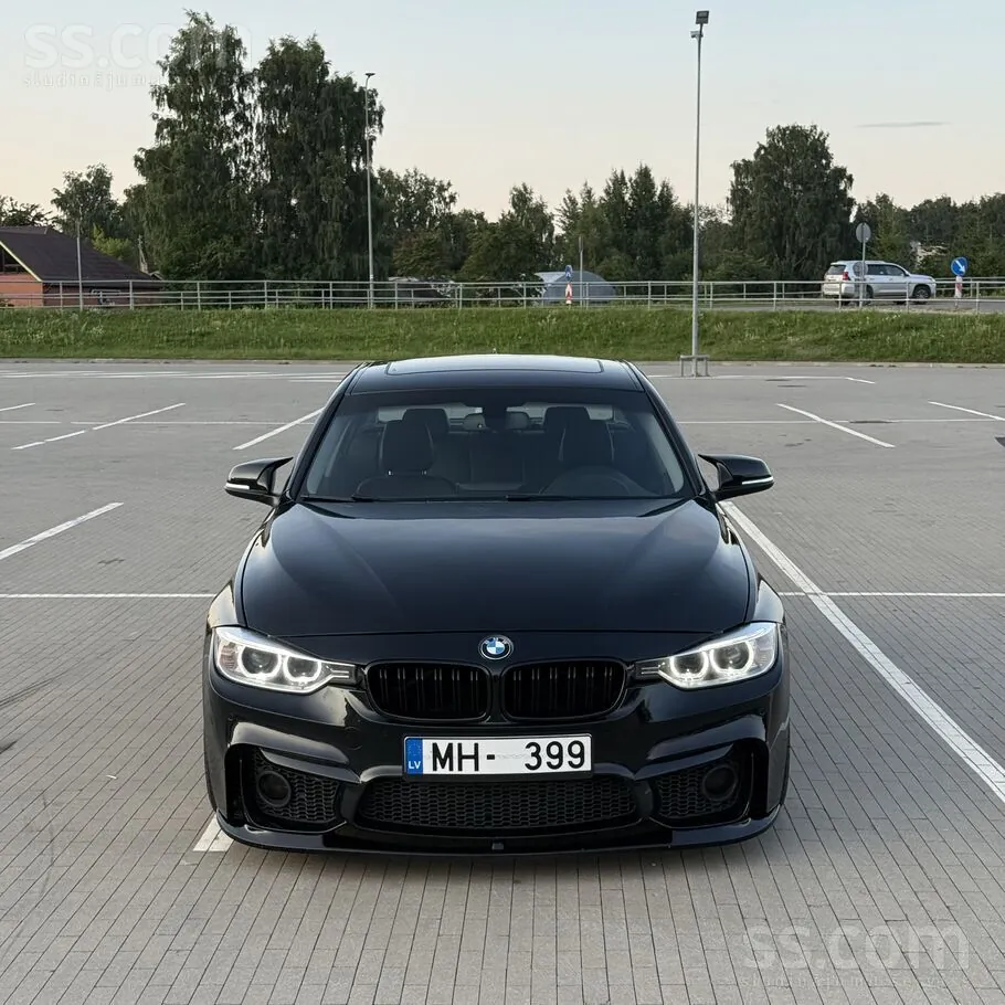 BMW 335 2014 photo 2