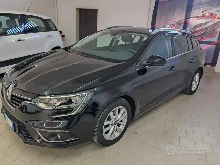 Renault Megane 2020 photo 2
