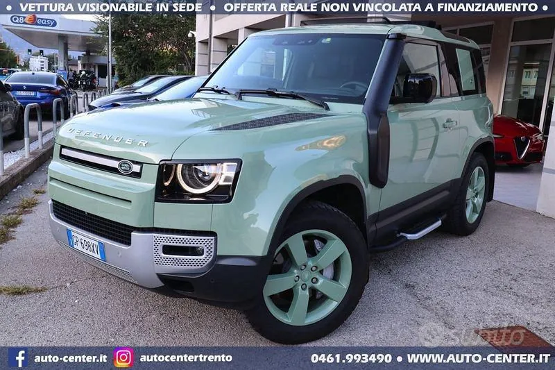 Land Rover Defender 2023 photo 2