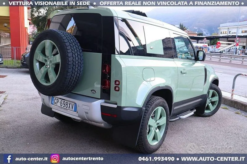Land Rover Defender