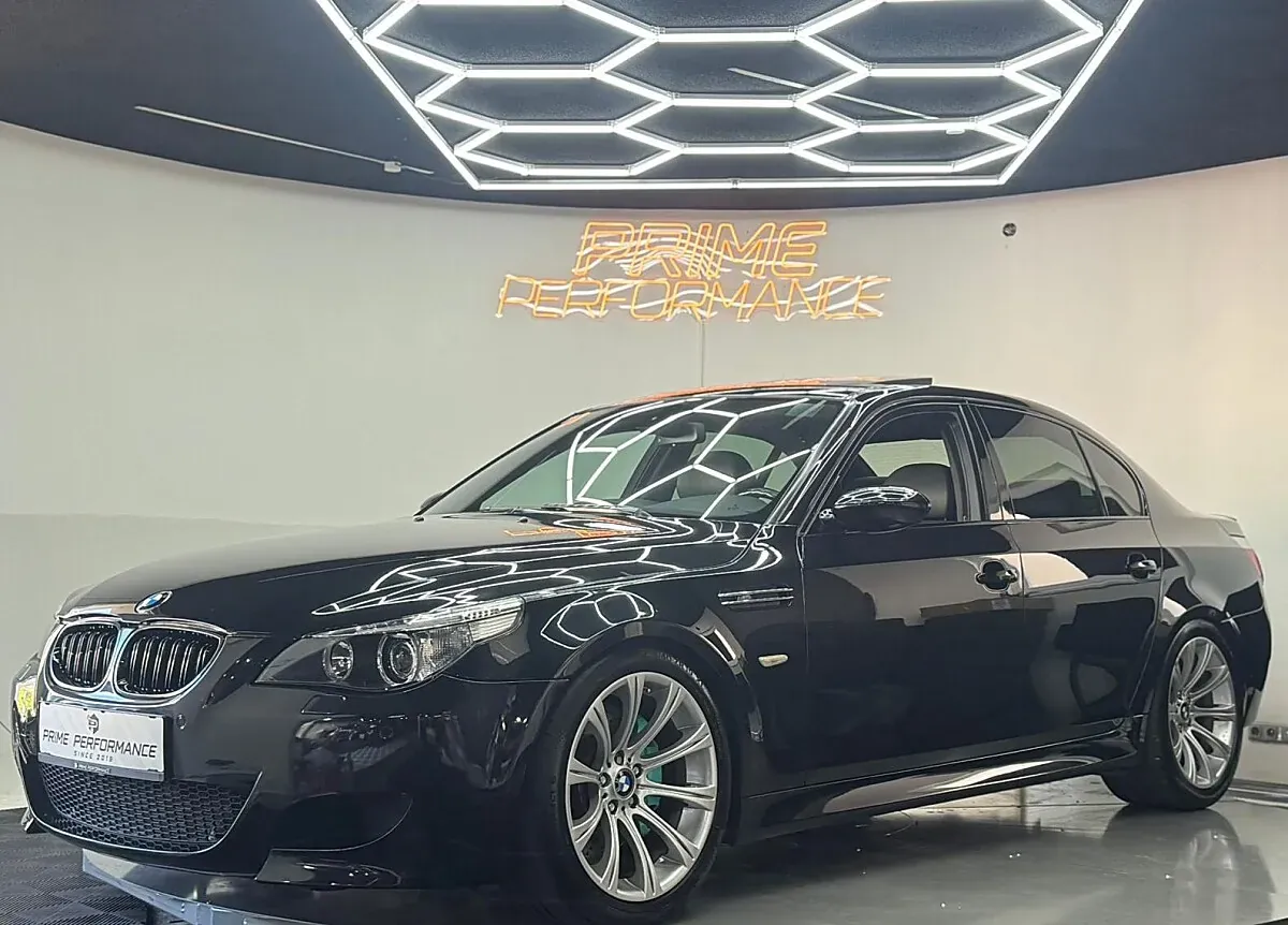 BMW 5 Series 2006 photo 2