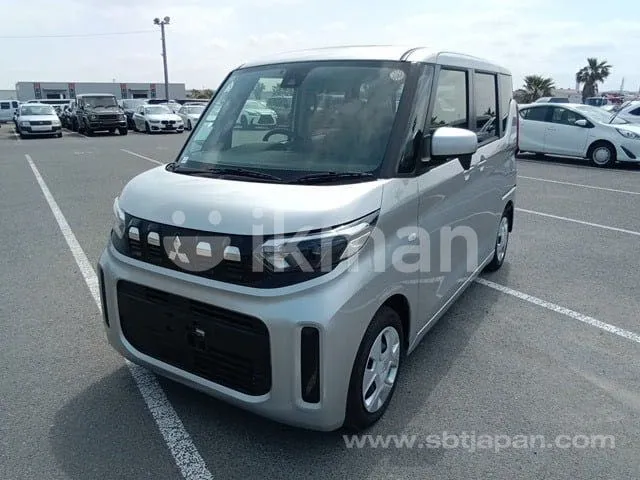 Mitsubishi Ek Space