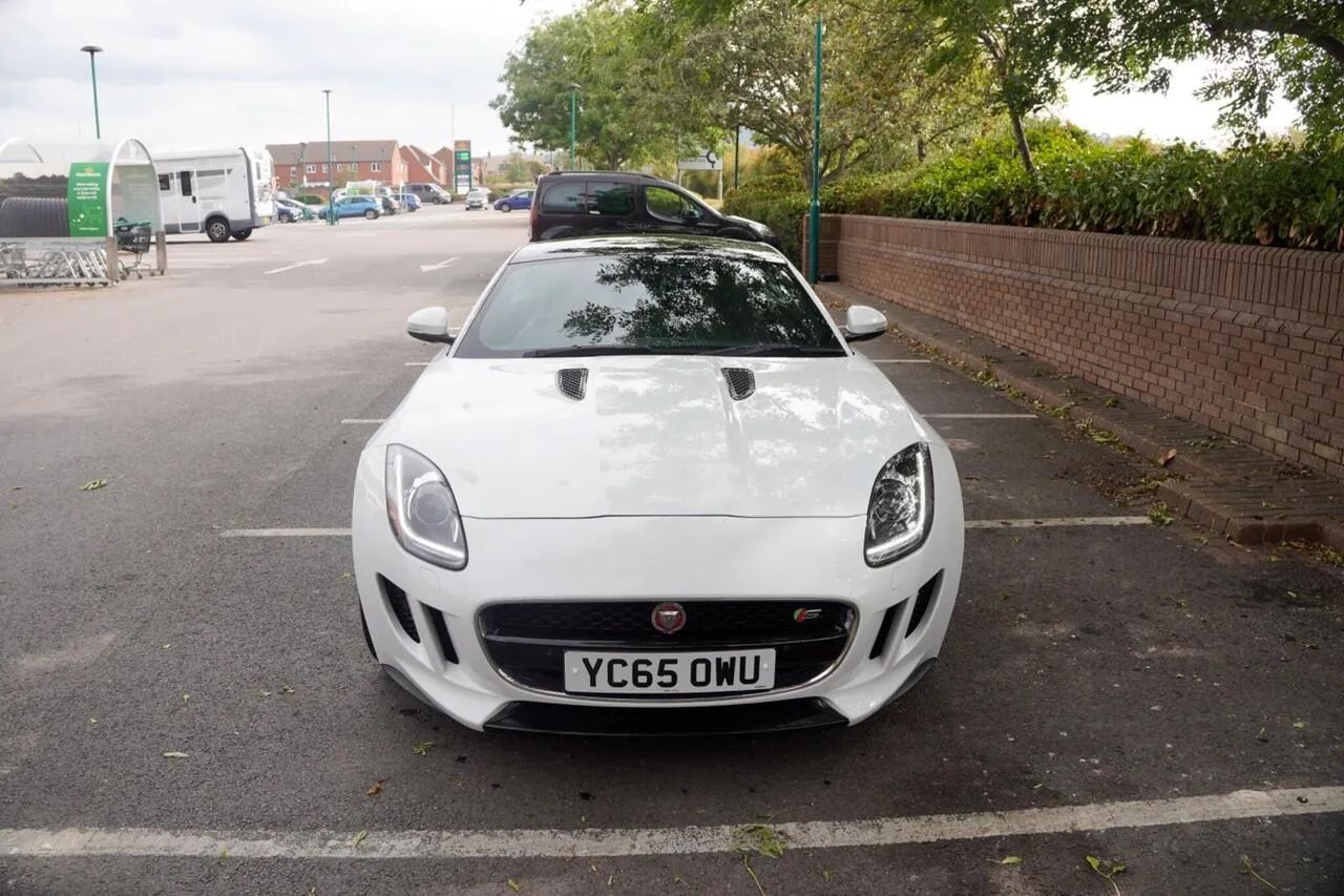 Jaguar F-Type 2015 photo 2