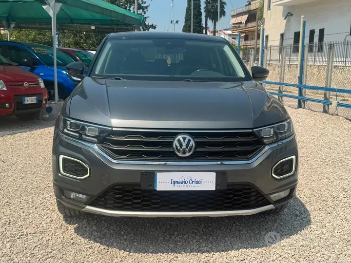 Volkswagen T-Roc 2018 photo 2