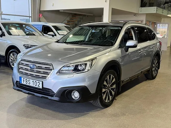 Subaru Outback 2015 photo 2