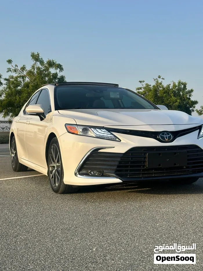 Toyota Camry 2022 photo 2