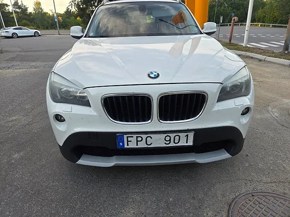 BMW X1 2011 photo 2