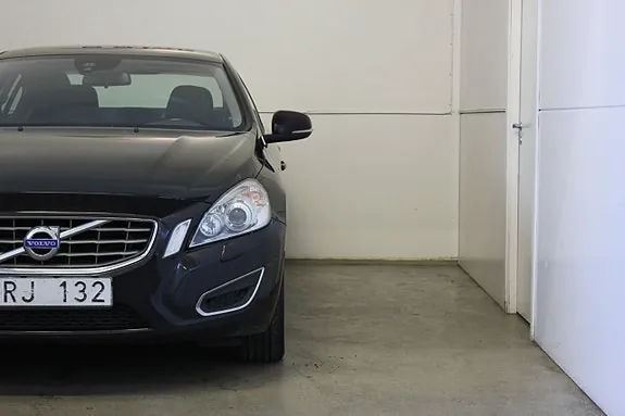 Volvo S60 2012 photo 4