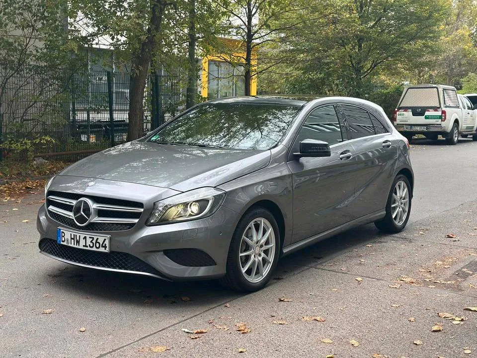 Mercedes-Benz A180