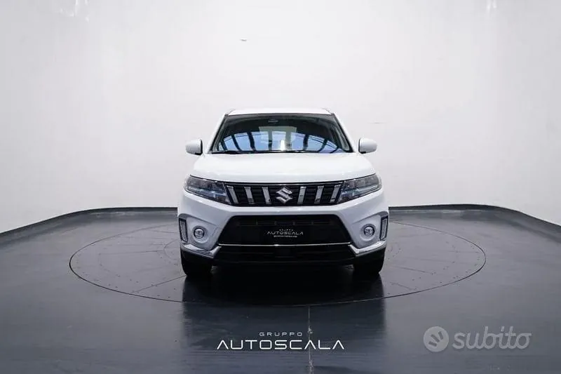 Suzuki Vitara 2024 photo 2